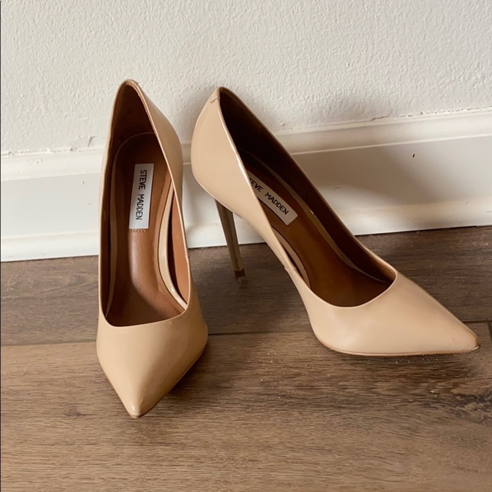 Steve Madden Pump in Nude
